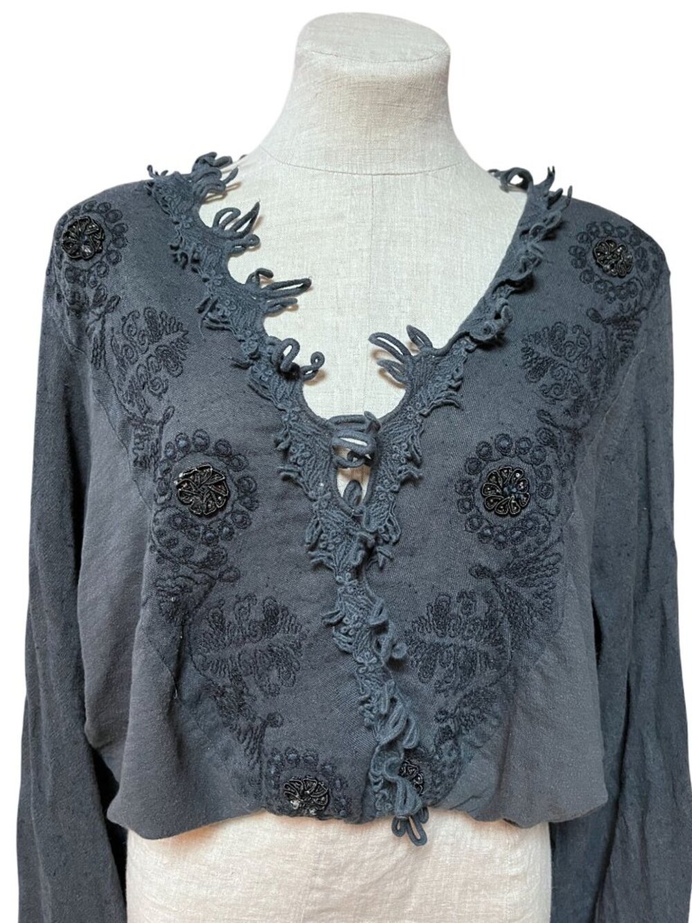 Free People Black Embroidered Long Sleeve V-Neck Blouse XS Cotton Boho Style - Picture 2 of 9